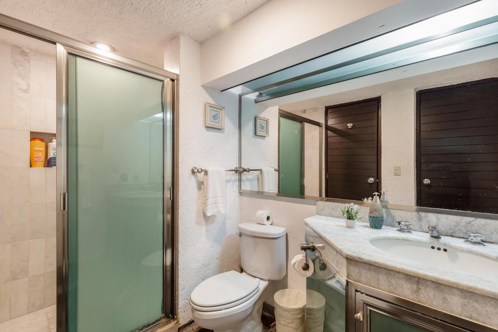 Apartment Large House - Walking To - 10 Guests! Cancún